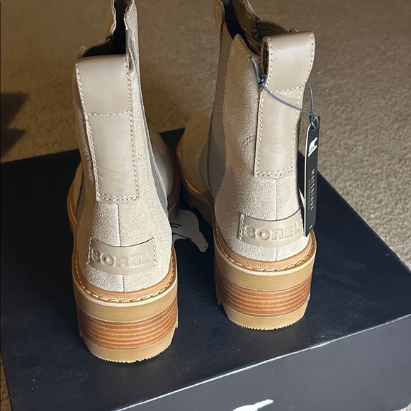 Sorel Joan Now Chelsea Taupe Boots - Picture 4 of 9